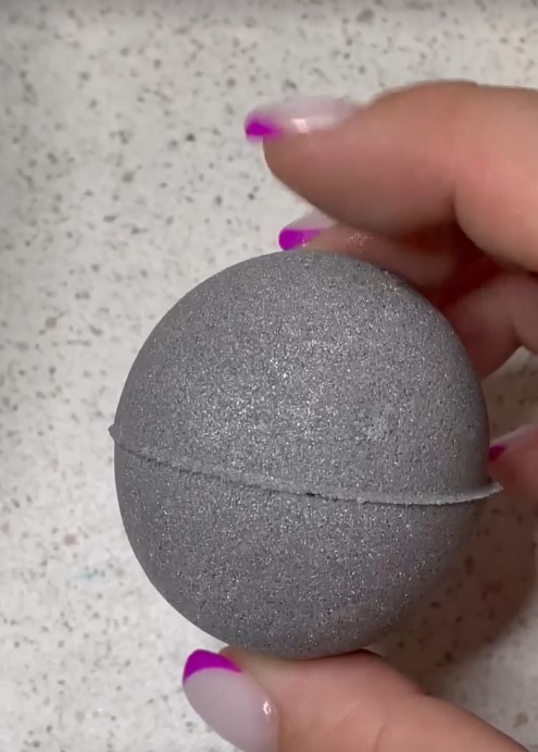 [wanna.kaif] Крепкие бомбы 2.0 (2022)_0.jpg